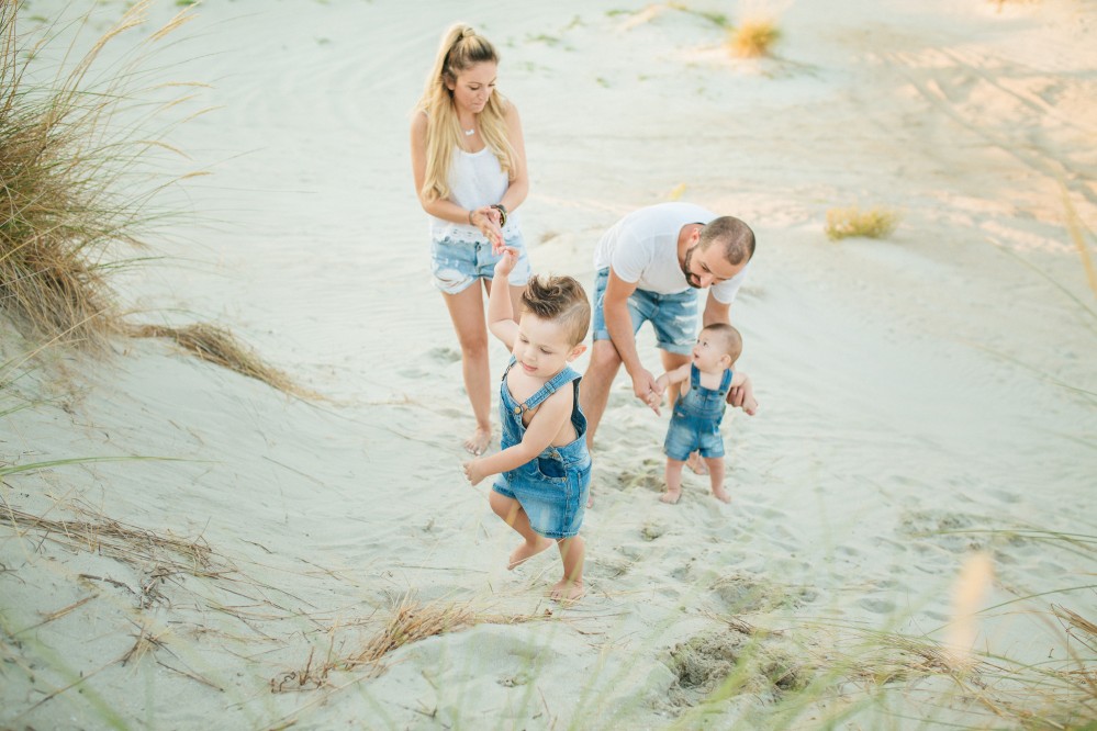 Καλοκαιρινή οικογενειακή φωτογράφηση στη παραλία 